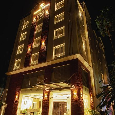 Sunhill Portico Hotel สิริกุรี ภายนอก รูปภาพ